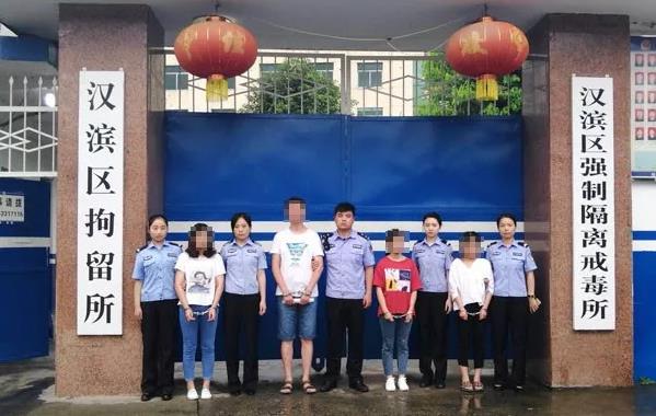 網(wǎng)吧違規(guī)經(jīng)營(yíng)者7人被依法拘留