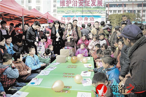 團組織開展關(guān)愛農(nóng)村留守兒童活動